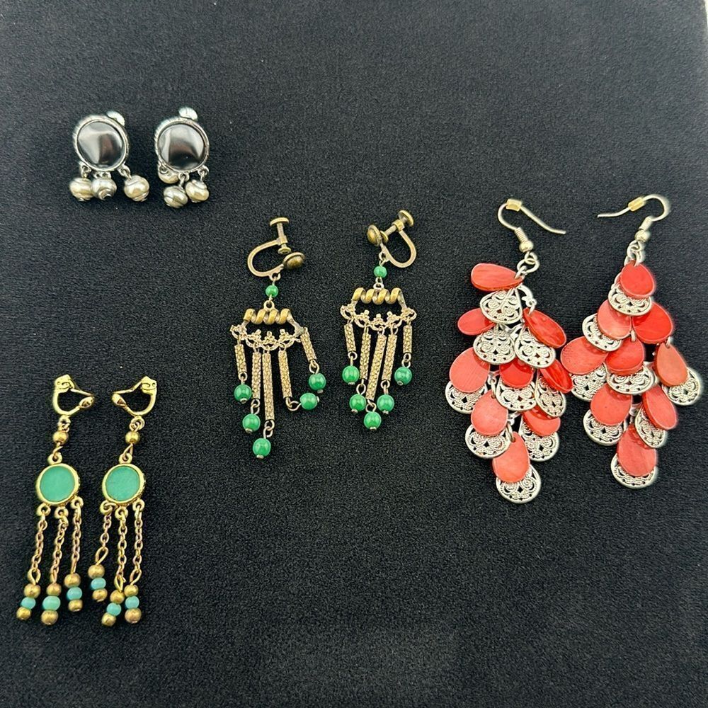 Vintage lot of costume jewelry earrings